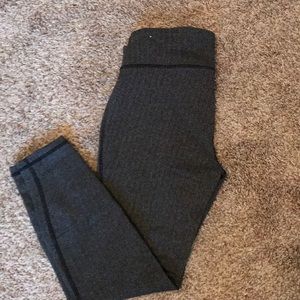 Old Navy Active Go Dry 7/8 length leggings size M